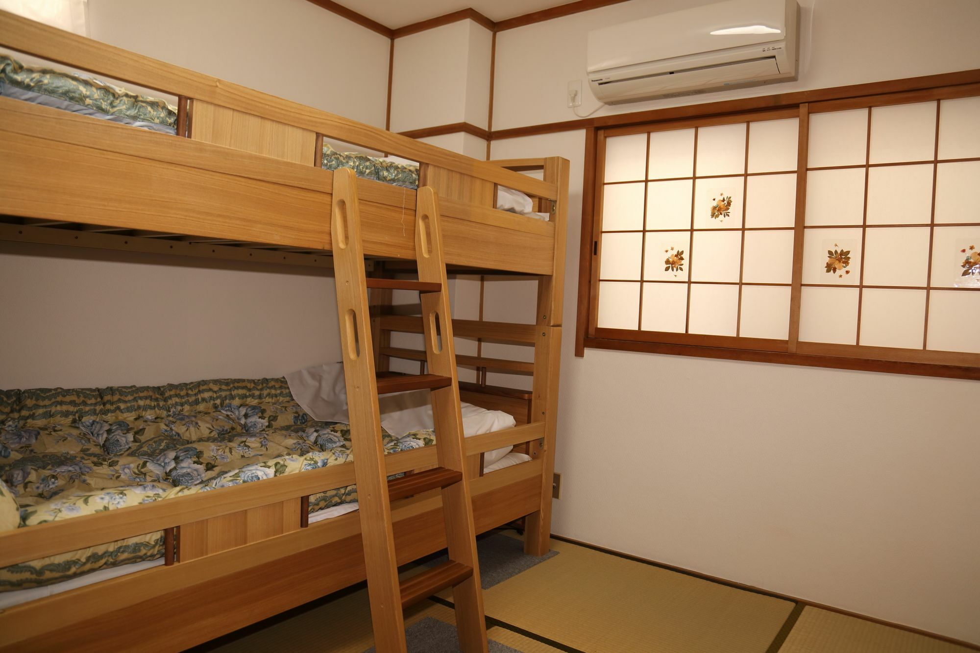 Guest House Fun Osaka Zewnętrze zdjęcie